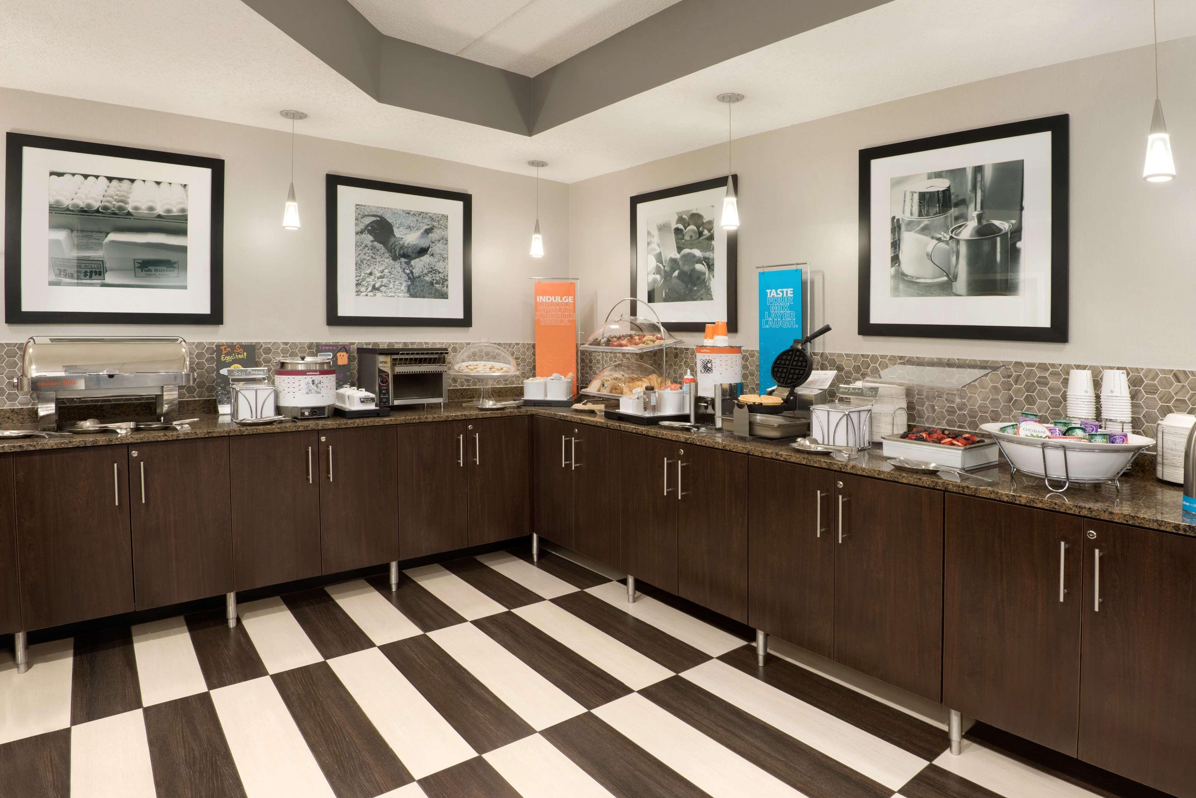 Hampton Inn Appleton-Fox River Mall Area Extérieur photo