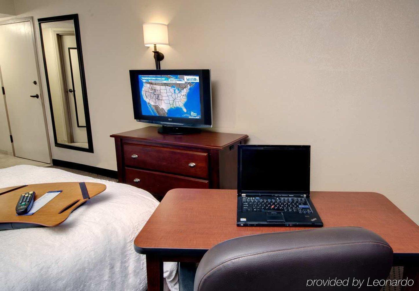 Hampton Inn Appleton-Fox River Mall Area Chambre photo