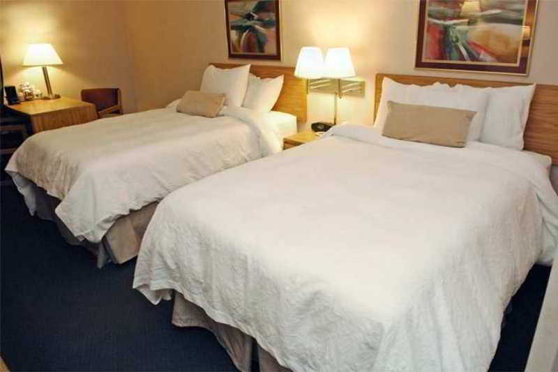 Hampton Inn Appleton-Fox River Mall Area Chambre photo