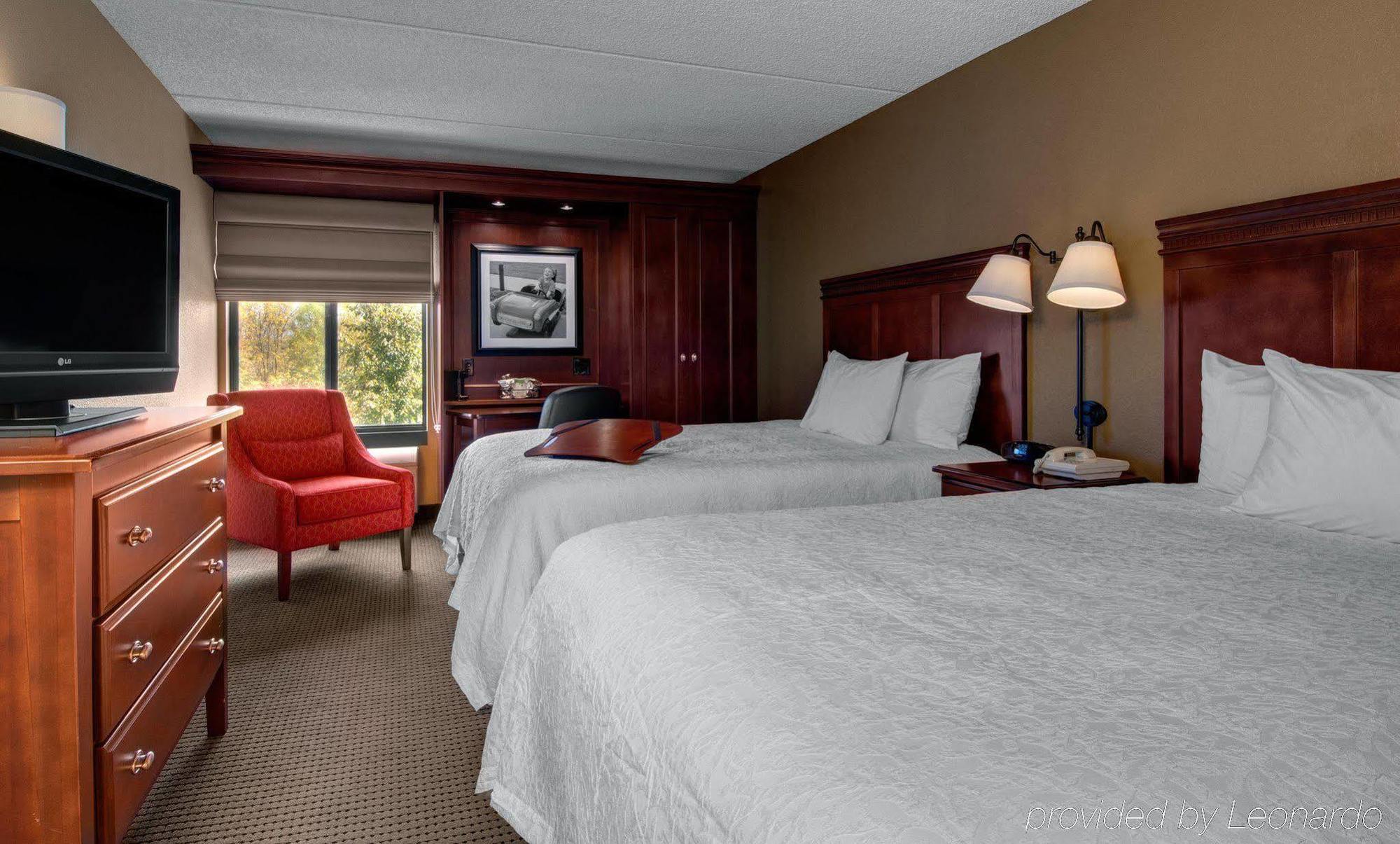 Hampton Inn Appleton-Fox River Mall Area Extérieur photo
